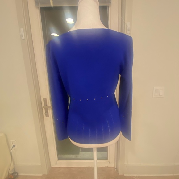 ST. JOHN royal blue long sleeve beaded and unique top. Never worn. NWOT. - Picture 10 of 10